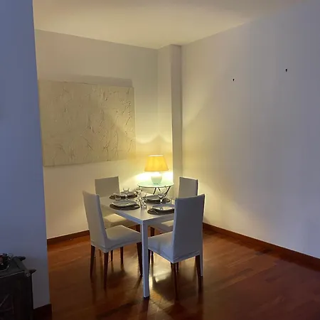 At - Turati/porta Nuova Apartamento *